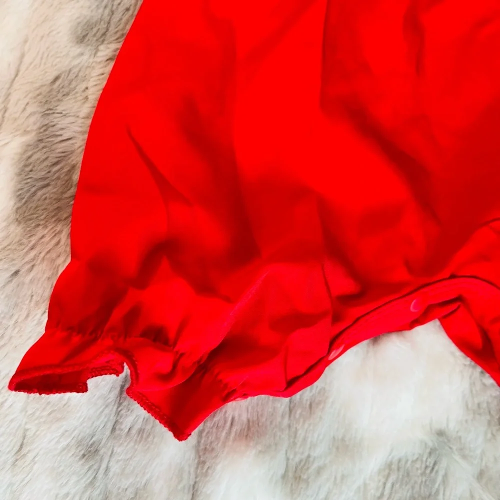 SHEIN Vibrant Red Ruffled Diaper Cover